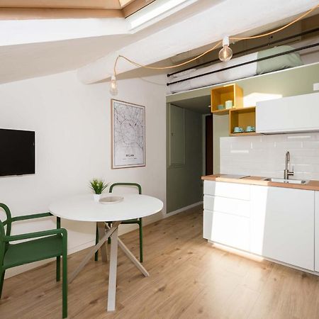 Bligny Attic Apartment Милано Екстериор снимка